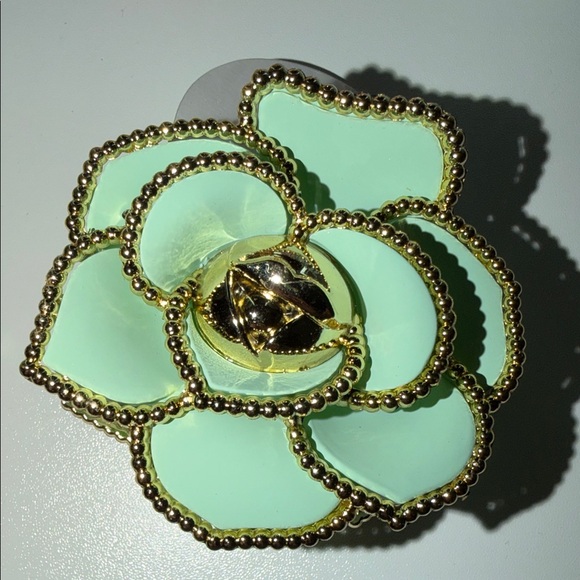 Floral Hair Clip - Picture 3 of 10